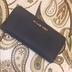 Michael Kors full Navy zip wallet